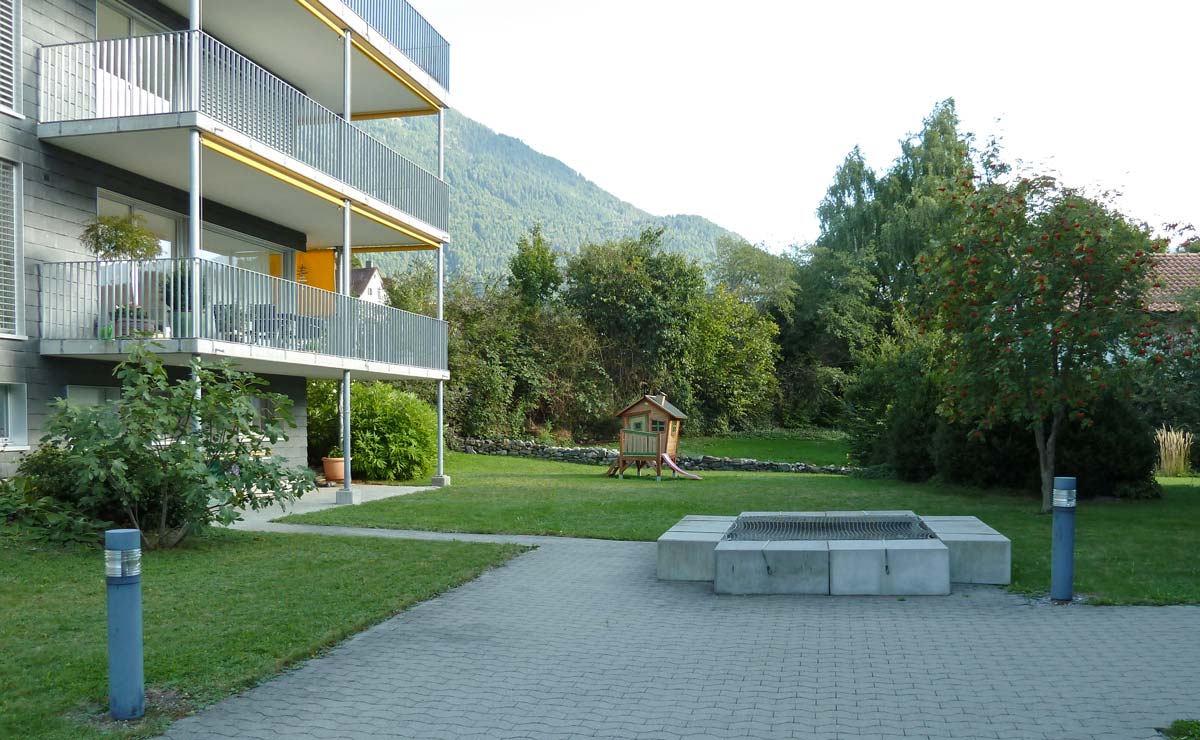 Innenhof mit Sandkasten